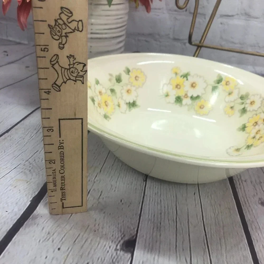 vintage Daisy garland by Noritake serving bowl